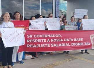 Servidores da Saúde voltam a protestar por reajuste salarial nesta segunda-feira (20); categoria pode aderir a greve