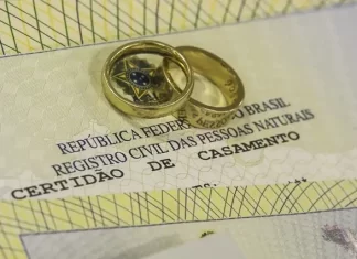 Cartório de Feira de Santana registra alta demanda de casamentos em maio, mês considerado das noivas