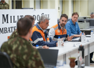 Governador Eduardo Leite afirmou que fortes chuvas dos últimos dias devem resultar no “maior desastre” já enfrentado pelo Rio Grande do Sul