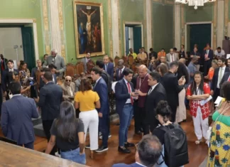 Câmara de Salvador aprova PL que promove melhorias no plano de carreira de servidores municipais