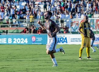 Fluminense de Feira vence Grapiúna e segue na liderança da Série B Baiana