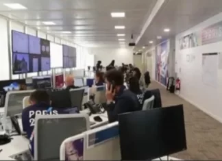 Apagão cibernético atrasa voos e prejudica serviços bancários e de comunicação ao redor do mundo