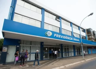 Servidores do INSS entram em greve a partir desta terça-feira