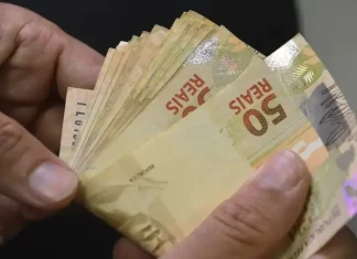 Brasileiros ainda não sacaram R$ 8,4 bilhões de valores a receber