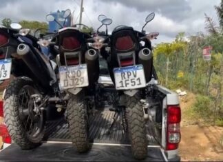 Polícia Civil desarticula ponto de desmanche de motocicletas em Salvador