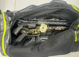 Polícia Civil apreende três fuzis e mais 16 armas de fogo em Salvador