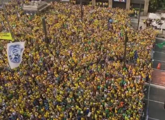 Bolsonaro pede anistia para condenados do 8/1 e chama Alexandre de Moraes de ditador em ato na Paulista