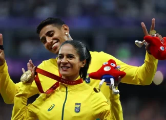 Jerusa Geber brilha nos 200 metros classe T11 para ficar com o ouro