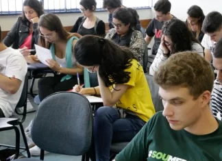 Locais de provas do Enem 2024 serão divulgados depois do dia 14 de outubro