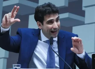 Senado aprova Gabriel Galípolo para presidência do Banco Central