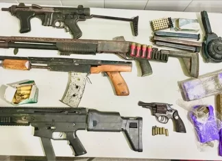 Operação policial termina com 3 mortes e arsenal de armas apreendidas na cidade de Piritiba