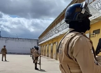 Operação deflagrada no Conjunto Penal de Feira de Santana encontra 168 chunchos em poder dos penitenciários