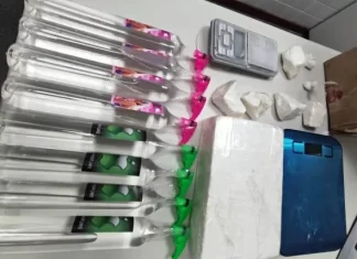 Polícia Militar apreende cocaína e lança-perfume em residencial no bairro Santo Antônio dos Prazeres
