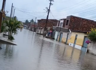 Governador mobiliza secretarias e reforça parceria com governo federal para enfrentar impactos das chuvas