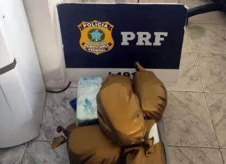 PRF apreende mais de 23kg de cocaína escondida em mala de viagem em Feira de Santana