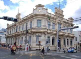 Concurso público: entrega de documentos para professores convocados começa nesta quinta (6)