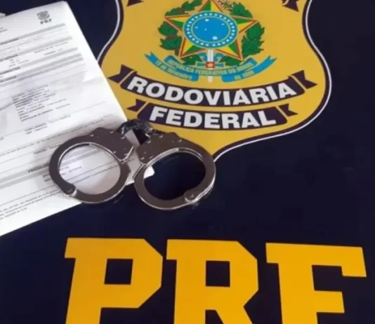 Foragido da Justiça por não pagar pensão é preso pela PRF em Feira de Santana