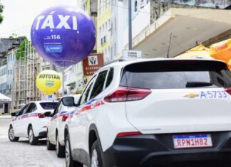 Taxistas de Salvador têm até 17 de abril para transferir alvará; veja como fazer