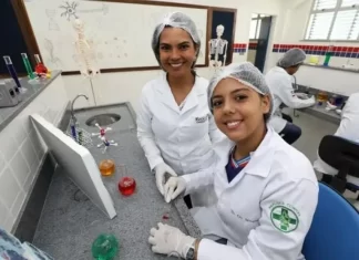 Inscrições para seleção de professores da Educação Profissional e Indígena e para mediadores do Emitec terminam terça (25)