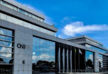 CNJ afasta desembargador por mensagens públicas de apoio a Bolsonaro