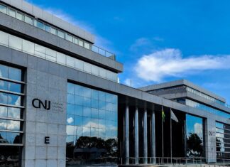 CNJ afasta desembargador por mensagens públicas de apoio a Bolsonaro