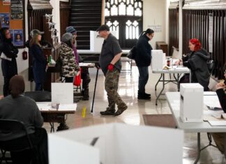 Lula parabeniza primeiro-ministro do Canadá por vitória nas eleições