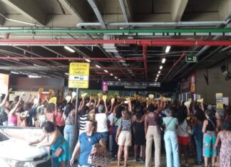 Professores Realizam Protesto No Terminal Da Lapa Contra Falta De Pagamento Do Piso Salarial Nesta Terça (29)