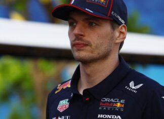 Chefe da Williams vê “desvantagens” em ida de Verstappen para Mercedes Chefe da Williams vê "desvantagens" em ida de Verstappen para Mercedes