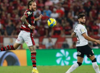 Mirando a liderança do Brasileiro, Flamengo enfrenta Corinthians Mirando a liderança do Brasileiro, Flamengo enfrenta Corinthians