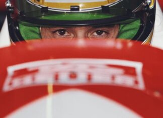 Time português Estoril usará uniforme inspirado em Ayrton Senna Time português Estoril usará uniforme inspirado em Ayrton Senna