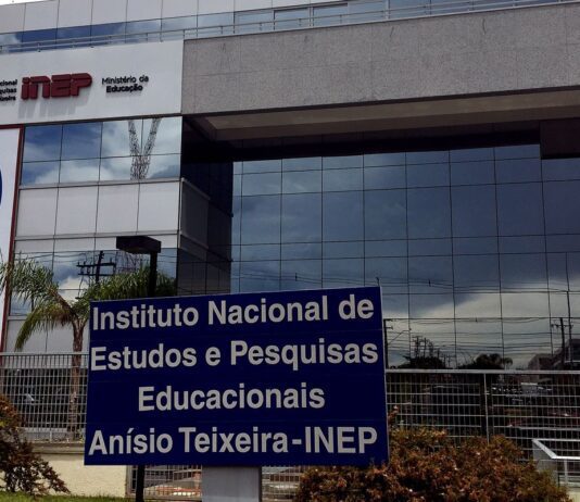 Cartões de inscrição no Enamed e Revalida estão disponíveis