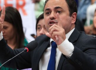 Glauber Braga recorre à CCJ contra processo de cassação do mandato