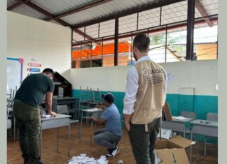 Oposição denuncia fraude na eleição do Equador