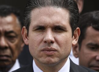 Oposição vai à Câmara, mas Hugo Motta proíbe reunião durante recesso