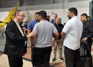 Arcebispo de Salvador embarca para o Vaticano após morte do papa; cardeal participará do Conclave