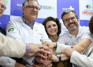 Padilha participa de 1º mutirão de cirurgias para reduzir fila do SUS