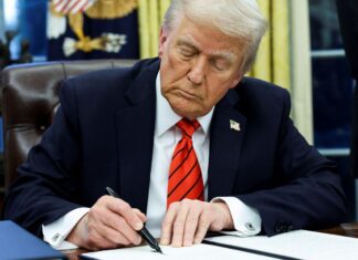 EUA revogará permissão temporária de permanência de 532 mil imigrantes