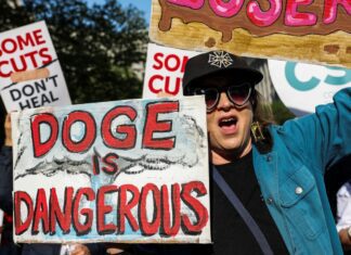 No mundo trabalhadores se manifestam por direitos e fim da guerra