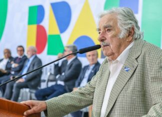 Líderes destacam papel de Mujica na integração latino-americana Líderes destacam papel de Mujica na integração latino-americana