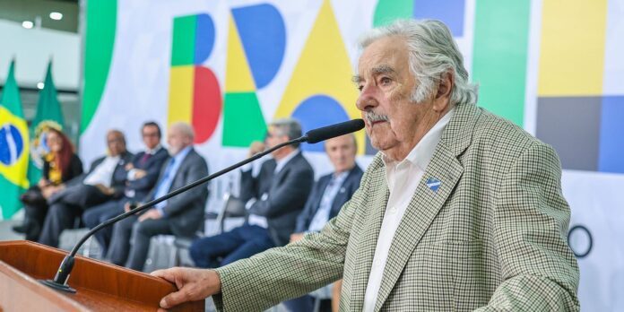 Líderes destacam papel de Mujica na integração latino-americana
