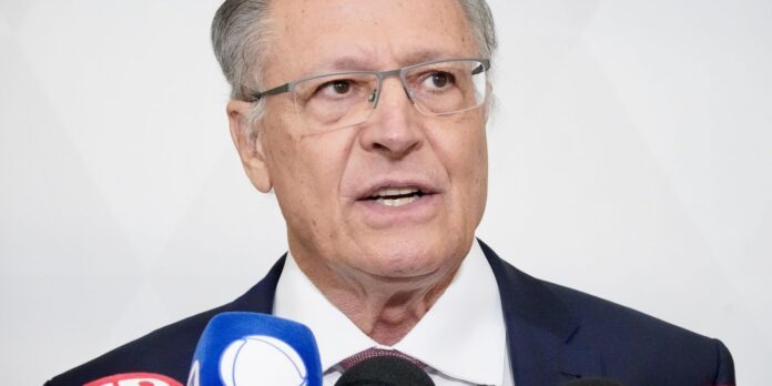 Alckmin deve representar o Brasil em missa inaugural de Leão XIV

