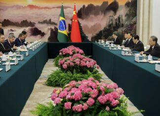 Parcerias com China beneficiarão infraestrutura e saúde, diz Lula Parcerias com China beneficiarão infraestrutura e saúde, diz Lula