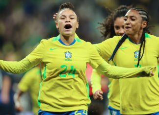 Dudinha brilha e seleção feminina derrota Japão no frio paulistano Dudinha brilha e seleção feminina derrota Japão no frio paulistano
