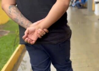 Monitor Do Conjunto Penal De Salvador é Preso Ao Tentar Entregar Eletrônicos A Presos