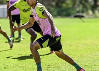 STJD suspende jogador do América-MG em caso de discriminação racial STJD suspende jogador do América-MG em caso de discriminação racial