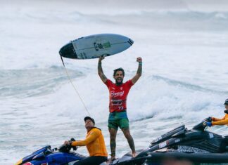 Surfe: Filipe Toleto conquista título da etapa de Gold Coast Surfe: Filipe Toleto conquista título da etapa de Gold Coast