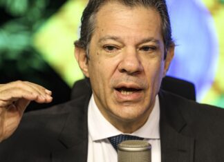 Crédito extraordinário para o INSS não está em discussão, diz Haddad