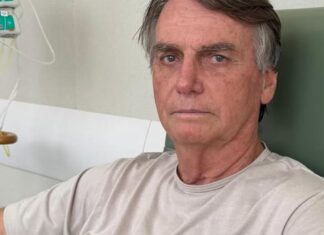 Jair Bolsonaro tem alta após três semanas internado em Brasília