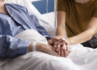 O que é estar em remissão do câncer? Entenda estágio e relação com a cura