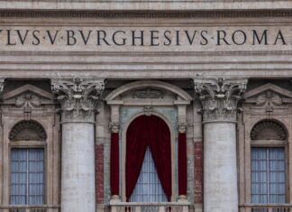 Em reunião com cardeais, Leão XIV sinaliza continuidade de reformas